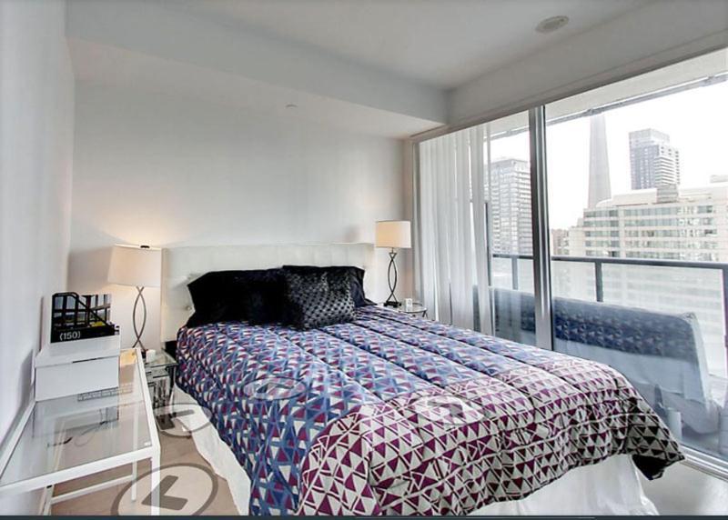 טורונטו Comfortable Central Downtown Condo - מראה חיצוני תמונה